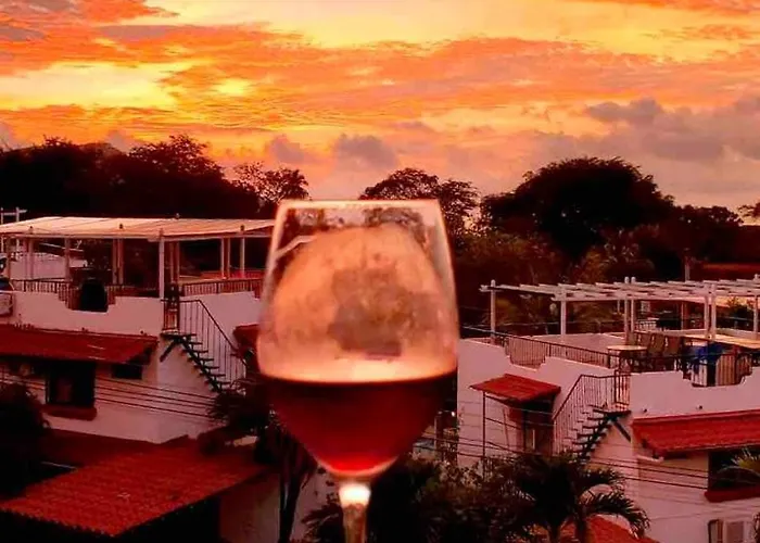 Casa vacanze Modern With A Rooftop Patio Coco